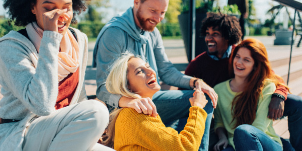 University Town NUS dengan residential college modern, rooftop garden, dan fasilitas olahraga kelas dunia