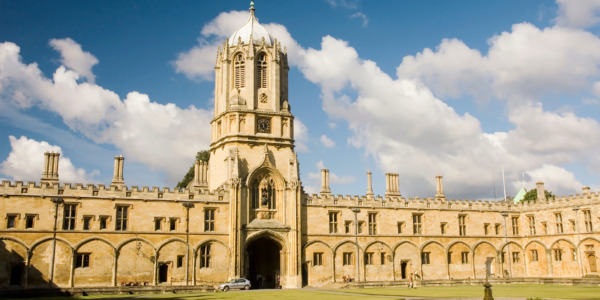 Oxford Universitas Inggris